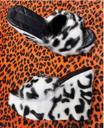 New Fur Slippers Women&#39;s Wedge Heel Shoes Women High-heeled Furry Drag Fashion Outdoor All-match Shoes Slippers Furry Slides